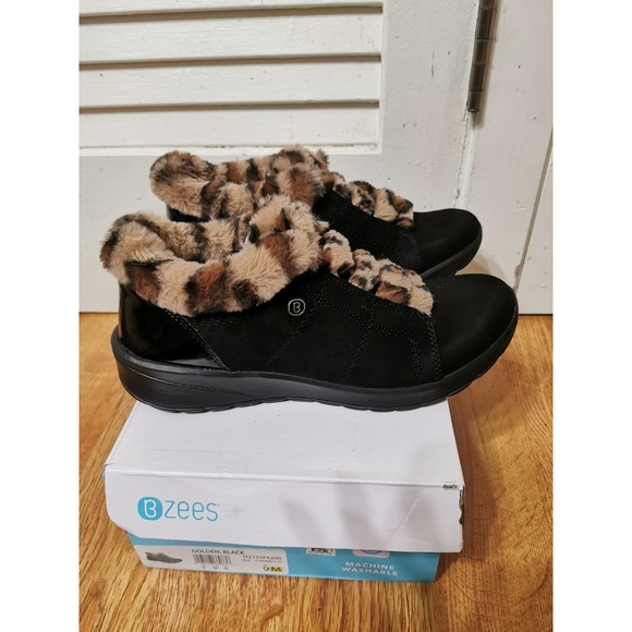 Bzees Golden Faux Fur Fashion Shootie (Women's) - Black - Size 9 M - Picture 3 of 16